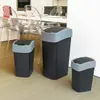 Curver Pacific Flip Bin 45L Nero Con Coperchio Grigio Anteprima dell’immagine prodotto 4