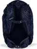The back view of a dark blue backpack with a geometric pattern. Voir les images du produit