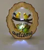 Solar Gartenfigur Welcome Baumstamm mit Vögeln Schild Figur Produktbild-Vorschau 4