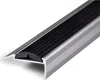 A close-up, angled view of a single stair nosing profile. Anteprima dell’immagine prodotto