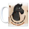 Kaffeebecher mit schwarzes Pferd Motiv und Spruch: Wer Produktbild-Vorschau 2