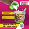 Müsli 2 Go Becher mit Iso-Kühlfach & Löffel in Grün – Produktbild-Vorschau 2