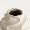 HOMLA Keramikvase NOIRE, beige, gewellt, 16,8 x 25,5 cm Produktbild-Vorschau 2