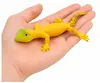 Figura de goma Gecko dorado reptil realista extensible 15,5 Vista previa de la imagen del producto 2