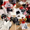 LEGO® Icone 10330 McLaren MP4/4 e Ayrton Senna Anteprima dell’immagine prodotto 31