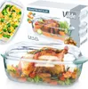 A collage of images showcasing a glass roaster with a chicken and vegetables, a box for the roaster, and a separate dish of pasta. Anteprima dell’immagine prodotto