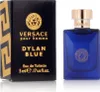 A product shot of a miniature Versace Dylan Blue Eau de Toilette bottle and its packaging. Náhled obrázku produktu