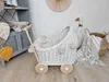 WikliBOX - Handgemachter Puppenwagen Weiß aus Weide – mit Produktbild-Vorschau 2