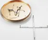 The underside of a ceiling light fixture and its mounting bracket are shown against a white background. Produktbild-Vorschau