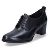 Tamaris Damen Schnürschuh aus Leder mit elegantem Produktbild-Vorschau 15