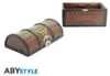 A product shot of a treasure chest shaped cookie tin and its separate lid, displayed on a white background. Anteprima dell’immagine prodotto