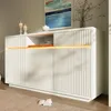 Komoda z 2 szufladami i 3 drzwiami, 140 x 85 x 40 cm; Podgląd zdjęcia produktu 13
