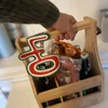 UNUS® Männerhandtasche aus Bambus Bier Flaschenträger 6 Produktbild-Vorschau 5