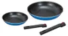 Two frying pans and two detachable handles are arranged on a white background. Produktbild-Vorschau