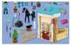 PLAYMOBIL: Pequeño establo con herrador Vista previa de la imagen del producto 6