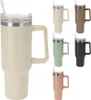 A collage of different colored travel mugs with handles and straws. Produktbild-Vorschau