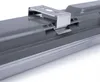 A close-up view of a mounting bracket attached to a gray LED light fixture. Produktbild-Vorschau