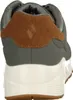 Close-up view of the back of a sneaker. Voir les images du produit