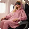 Kuschelige Hoodie Decke mit Ärmeln (Rosa) – Vielseitiger Produktbild-Vorschau 12