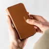 Accezz 2-in-1 Klapphülle aus Leder mit MagSafe für das Produktbild-Vorschau 4
