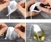 A collage of four images showing how to use a tea bag for loose tea. Anteprima dell’immagine prodotto