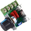 A close-up, angled view of an electronic motor speed controller. Voir les images du produit
