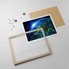 Gerahmtes Poster - Rahmen in heller Eiche - Nacht raum welt Produktbild-Vorschau 4