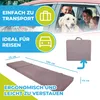 A collage of images showing a folded mattress, a family with a dog in a car, and dimensions of the mattress. Produktbild-Vorschau
