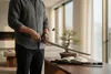 Katana decorativa in bambù, nera, con incisione del drago, Anteprima dell’immagine prodotto 11
