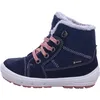 A side view of a single blue children's boot with pink laces and a white sole. Produktbild-Vorschau