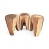 Three wooden stools are arranged on a white background. Anteprima dell’immagine prodotto