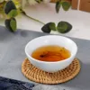 Kulatá podložka pod hrnek, dlouhá životnost, odolná Náhled obrázku produktu 5