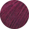 A close-up view of fuchsia-colored yarn. Produktbild-Vorschau