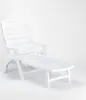 A white plastic sun lounger on a white background. Voir les images du produit