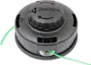 A black string trimmer head with green trimmer line emerging from it. Produktbild-Vorschau