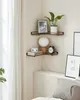 Corner shelves with decorative items. Náhled obrázku produktu