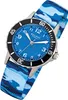 A close-up, angled view of a child's wristwatch with a blue camouflage patterned strap. Produktbild-Vorschau