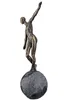 Casablanca Skulptur, Frau, "The world in balance", Kugel, Produktbild-Vorschau 5