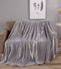 Kuscheldecke Tagesdecke Love You Herz Grau Glow in the Dark Produktbild-Vorschau 7