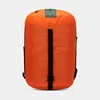 Oranger Comfort Fiber Bag -1C von Mammut; geeignet für Schlafsäcke und Matten; mit zwei Trägern. Anteprima dell’immagine prodotto
