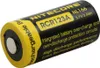 A single Nitecore RCR123A rechargeable battery is shown against a white background. Anteprima dell’immagine prodotto