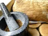 Mortaio da cucina con pestello in granito Browin Anteprima dell’immagine prodotto 5