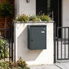 SoBuy Paketbox OGS65-DG in Dark Gray an Hauswand mit Blumen und schwarzem Gitter Vista previa de la imagen del producto