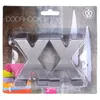A product package of two silver door hooks on a gray background. Anteprima dell’immagine prodotto