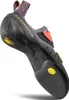 Klett-Kletterschuh "Kubo" von La Sportiva; schwarz mit rotem und gelbem Detail; seitliche Ansicht. Náhled obrázku produktu