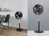 A fan is shown in a home environment and on a plain background. Voir les images du produit