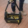 A person is carrying a Stanley FatMax tool bag. Anteprima dell’immagine prodotto