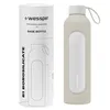 A glass water bottle and its packaging are shown side-by-side against a white background. Voir les images du produit