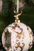 BRUBAKER Premium Weihnachtskugel - Royal Deer - 10 cm weiße Produktbild-Vorschau 2