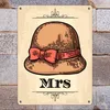 Vintage MRS WC Schild mit Damenhut in beige Schild Produktbild-Vorschau 7